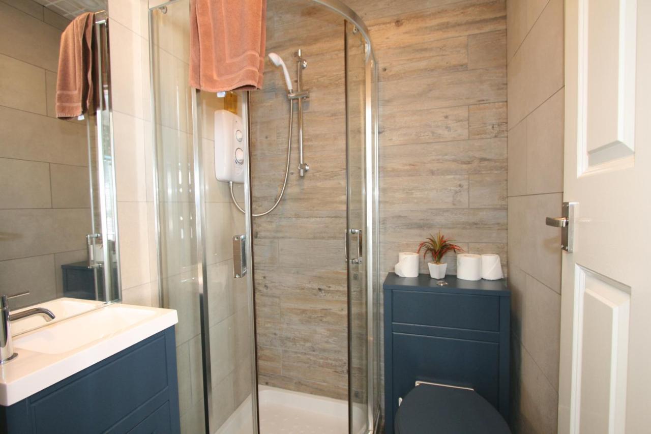 Albion Street Serviced Apartments Cheltenham Exteriör bild