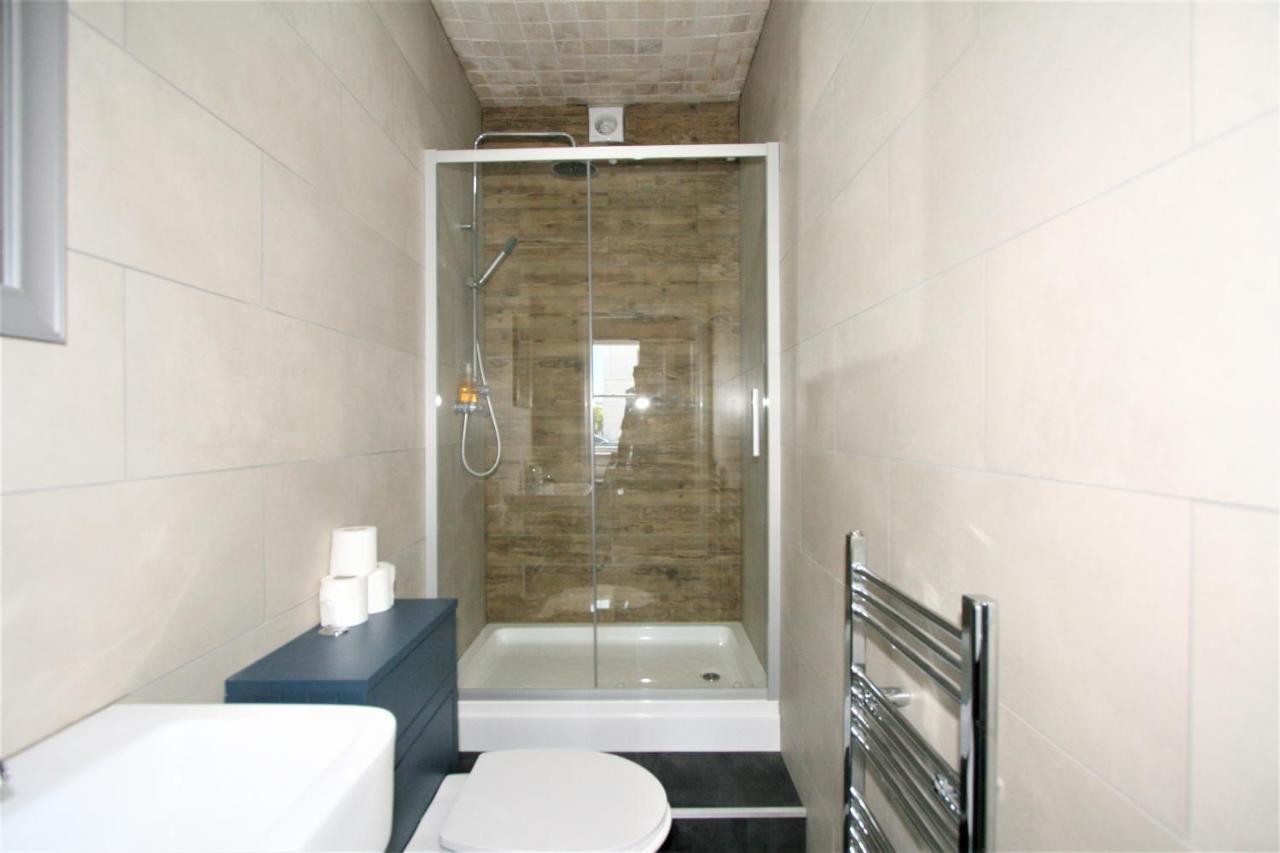 Albion Street Serviced Apartments Cheltenham Exteriör bild
